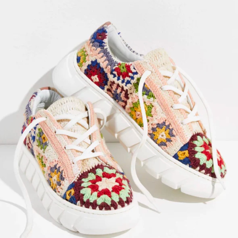 Free People NWB size EU 38 Catch me if you‎ can crochet platform sneakers